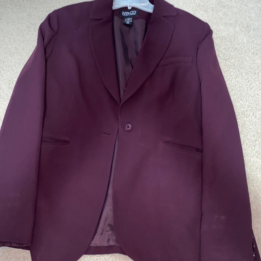 Maroon blazer. Women's size 12. Great condition.